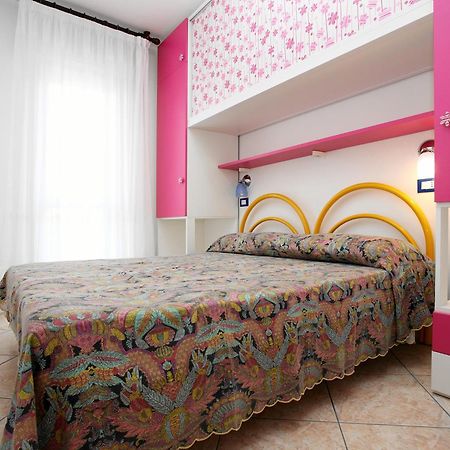 Residence La Pigna Rosolina Mare Exterior photo