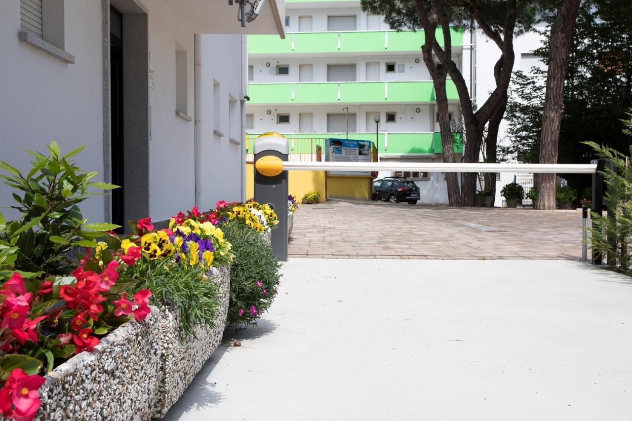 Residence La Pigna Rosolina Mare Exterior photo